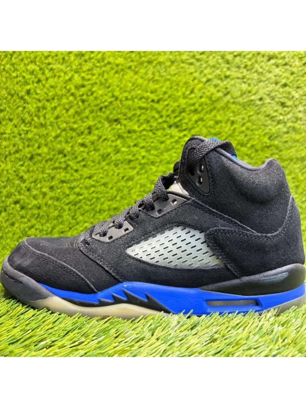Nike Air Jordan 5 Retro Boys Size 5.5Y Black Blue Basketball Shoes Sneakers